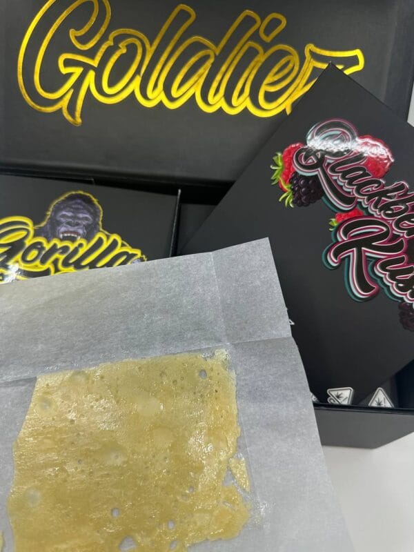 Buy Goldiez Luxury Shatter Online - Disposable Vape House #1